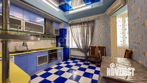 Дом 670м², 3-этажный, участок 4 сот.