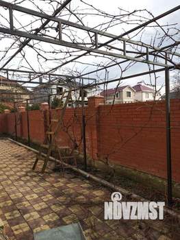 Дом 440м², 3-этажный, участок 8 сот.