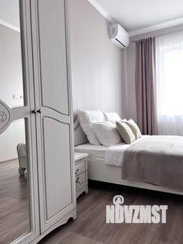 Дом 100м², 2-этажный, участок 6 сот.