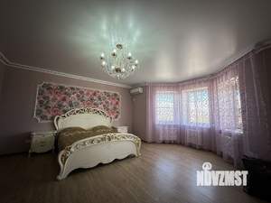 Дом 213м², 2-этажный, участок 10 сот.