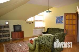 Дом 205м², 2-этажный, участок 7 сот.