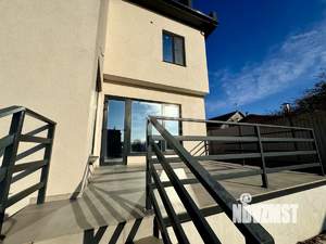 Дом 327м², 2-этажный, участок 6 сот.