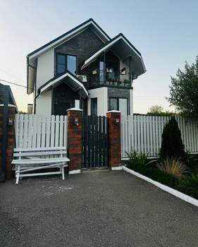 Дом 140м², 2-этажный, участок 8 сот.