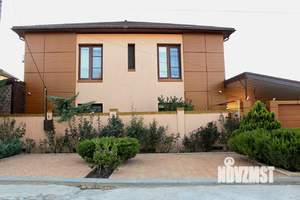 Дом 210м², 2-этажный, участок 4 сот.