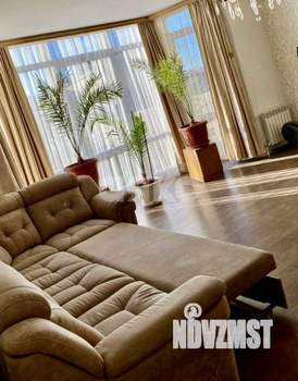 Дом 316м², 3-этажный, участок 8 сот.