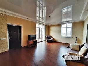 Дом 251м², 2-этажный, участок 10 сот.