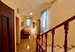 Дом 556м², 3-этажный, участок 6 сот.