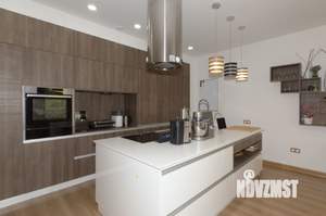 Дом 213м², 2-этажный, участок 4 сот.