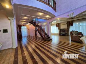 Коттедж 374м², 3-этажный, участок 11 сот.