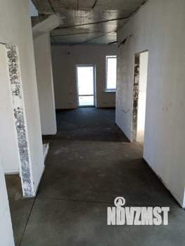 Дом 181м², 2-этажный, участок 4 сот.