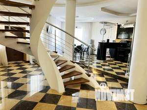 Дом 358м², 3-этажный, участок 358 сот.