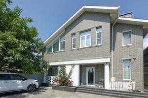 Дом 213м², 2-этажный, участок 4 сот.