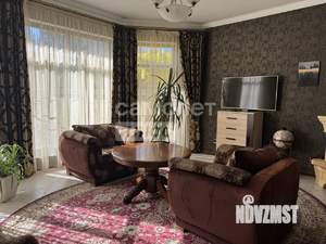 Дом 407м², 3-этажный, участок 6 сот.