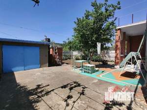 Дом 180м², 2-этажный, участок 5 сот.