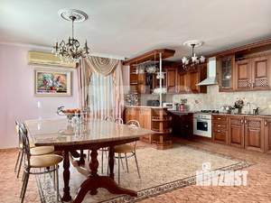 Дом 371м², 2-этажный, участок 9 сот.