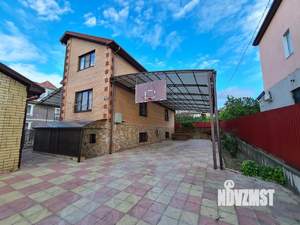 Дом 300м², 2-этажный, участок 8 сот.