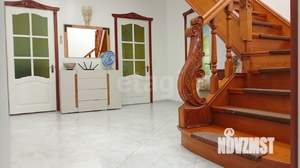 Дом 310м², 2-этажный, участок 9 сот.