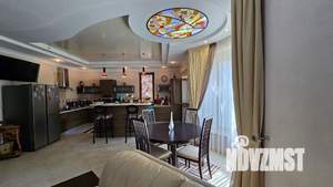 Дом 234м², 2-этажный, участок 6 сот.