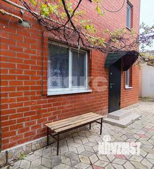 Дом 80м², 3-этажный, участок 1 сот.