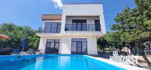 Дом 240м², 2-этажный, участок 12 сот.