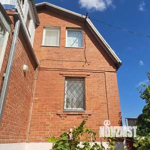 Дом 141м², 2-этажный, участок 10 сот.