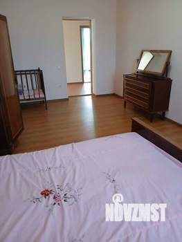 Дом 296м², 2-этажный, участок 7 сот.