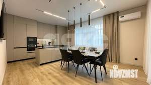 Дом 210м², 2-этажный, участок 5 сот.