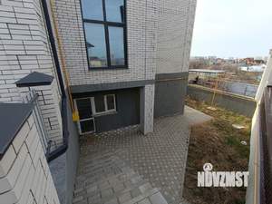 Дом 303м², 2-этажный, участок 4 сот.