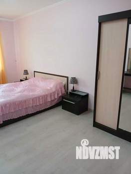 Дом 296м², 2-этажный, участок 7 сот.