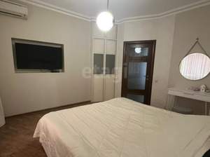 Дом 214м², 3-этажный, участок 4 сот.