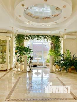 Коттедж 300м², 3-этажный, участок 8 сот.