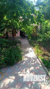 Дом 205м², 2-этажный, участок 4 сот.