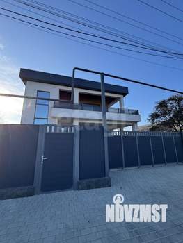 Дом 327м², 2-этажный, участок 6 сот.