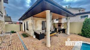 Коттедж 303м², 2-этажный, участок 6 сот.