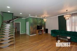 Дом 300м², 2-этажный, участок 5 сот.