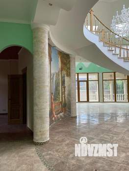 Дом 1100м², 2-этажный, участок 14 сот.