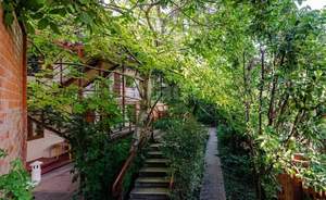 Дом 599м², 3-этажный, участок 8 сот.