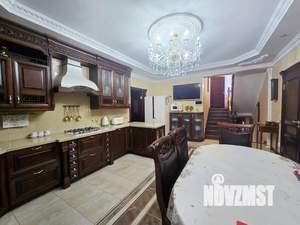 Дом 304м², 2-этажный, участок 6 сот.