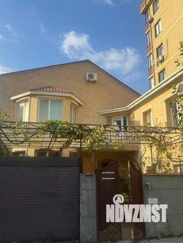 Дом 347м², 2-этажный, участок 4 сот.