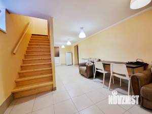 Дом 200м², 3-этажный, участок 5 сот.