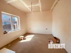 Дом 93м², 2-этажный, участок 4 сот.