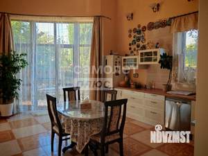 Дом 300м², 2-этажный, участок 5 сот.