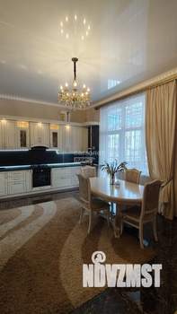 Дом 261м², 2-этажный, участок 6 сот.