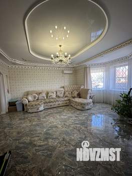 Дом 213м², 2-этажный, участок 10 сот.