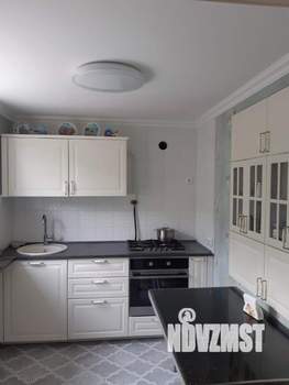 Дом 181м², 2-этажный, участок 8 сот.