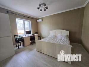 Дом 248м², 3-этажный, участок 5 сот.