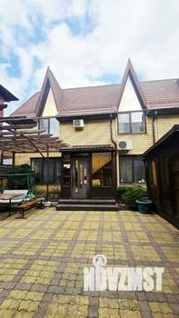 Таунхаус 480м², 2-этажный, участок 7 сот.