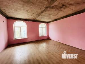 Дом 571м², 2-этажный, участок 10 сот.