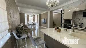 Дом 252м², 3-этажный, участок 4 сот.