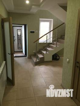 Дом 200м², 2-этажный, участок 4 сот.